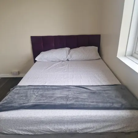 Rooms Avialable In Sheldon Near Birmingham Airport Exterior photo