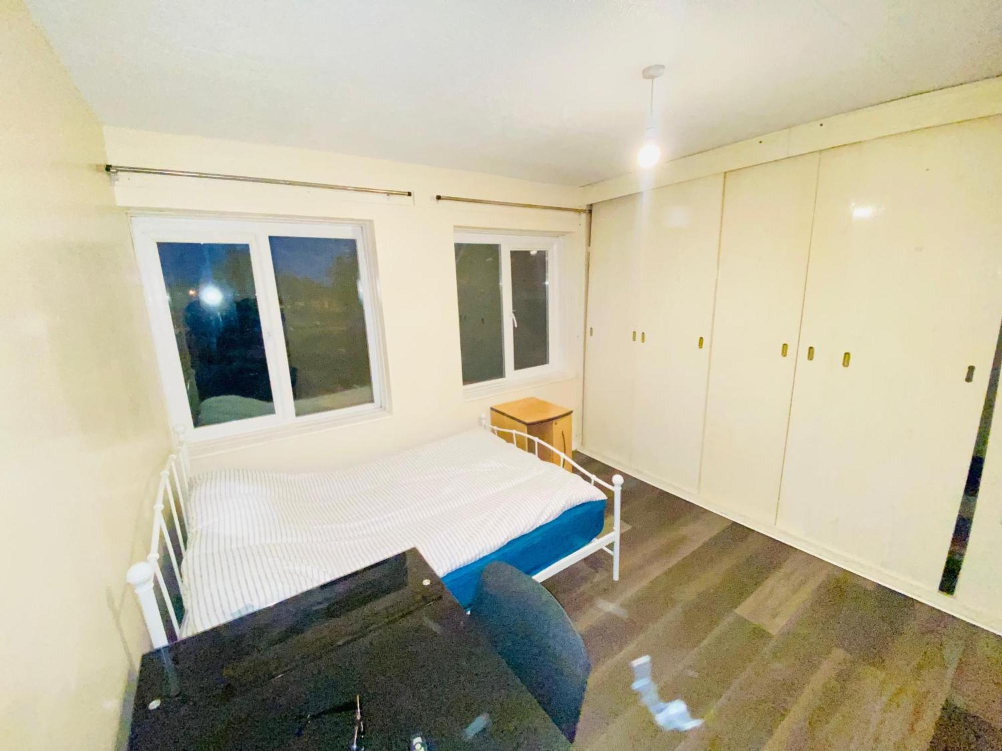 Avialable In Sheldon Near Airport * Birmingam